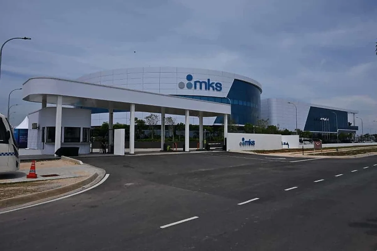 PM Anwar Opens MKS Inc’s RM400mil Super Center Factory in Batu Kawan